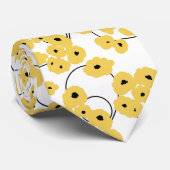 シックなTIE_MODERNの黄色及び黒いケシ ネクタイ (ロール)