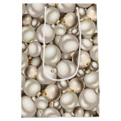 シックアイボリーシルバー金ゴールドバウブルオーナメントパターン ミディアムペーパーバッグ (裏面)