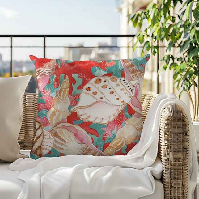 シックアクアターコイズコーラルレッドシーシェルズパターン アウトドアクッション (クリエイターアップロード済み)