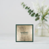 シックエレガントな金ゴールドとダークグリーンのミニマモダンリスト スクエア名刺 (スタンド正面)