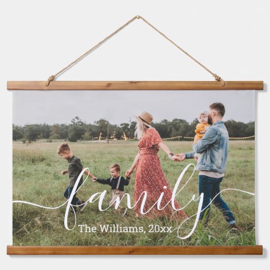シックエレガントスタイリッシュな手書き家族の写真 吊り下げ型タペストリー (正面)