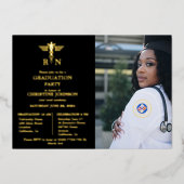 シックエレガントタイポグラフィナース卒業パーティーフォイ 箔招待状 (正面)