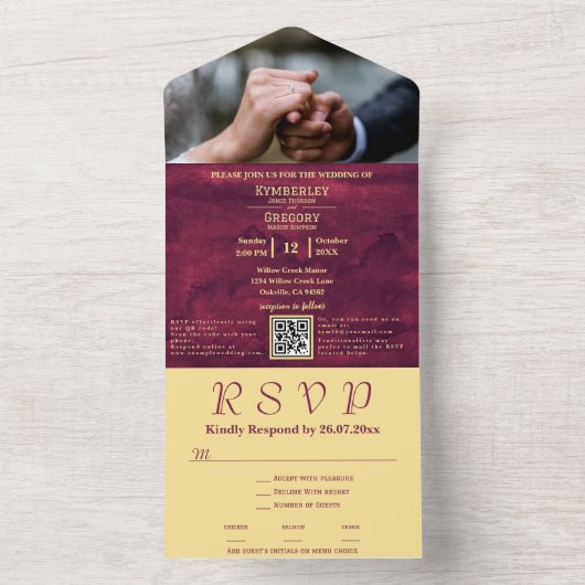 シックエレガントダークバーガンディ金ゴールドアクセントRSVP オールインワン招待状 (内側)