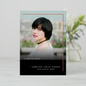 シックエレガントフォト卒業バラ金ゴールド 箔招待状 (立ち正面)