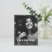 シックエレガントブラック&ホワイト写真卒業 サンキューカード (スタンド正面)