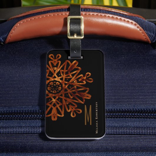 シックエレガント金ゴールド華美モノグラムの ラゲッジタグ (正面インサイチュ2)