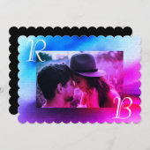 シックグラデーションパープルとブルーフォトモノグラム結婚ズ 招待状 (正面/裏面)