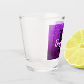 シックグリッターバースデーパーティートレンディー モノグラムの ショットグラス (左)