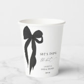 シックシェズタイイングザノットブラックボウブライダルシャワー 紙コップ (正面)