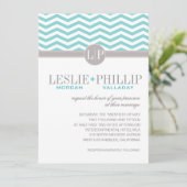 シックシェブロンモノグラム|ティール(緑がかった色)結婚の 招待状 (スタンド正面)