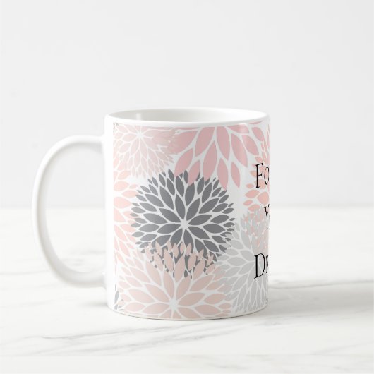 シックスタイリッシュなピンクの灰色の花 コーヒーマグカップ (左)