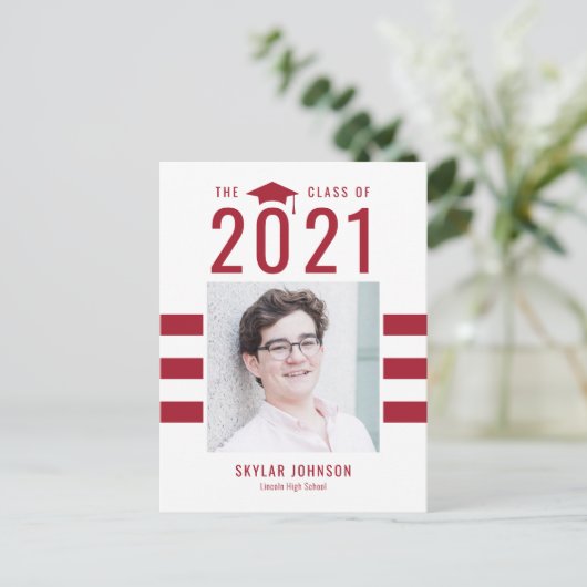シックストライプな編集可能カラー卒業はがき ポストカード (スタンド正面)