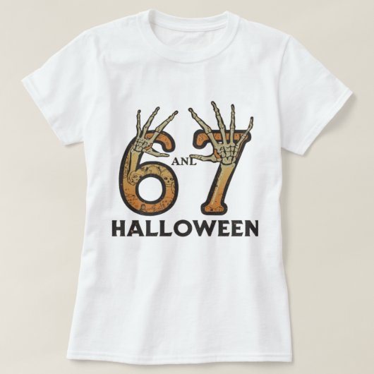 シックス セブン 67 ミニマルタイポグラフィーデザイン Tシャツ (デザイン正面)