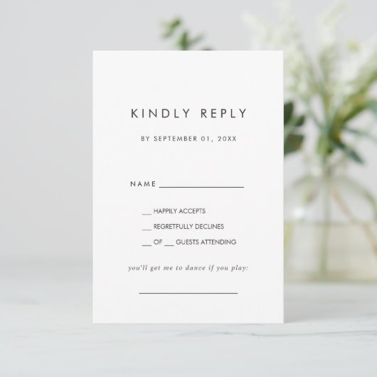 シックタイポグラフィソング要求RSVPカード 出欠カード (スタンド正面)