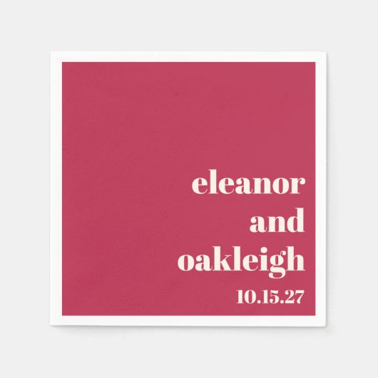 シックタイポグラフィマゼンタレッドアイボリーカスタムウェディング スタンダードカクテルナプキン (正面)