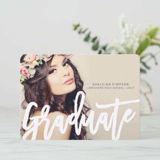 シックタイポグラフィ卒業発表 案内状 (スタンド正面)