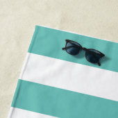 シックティール（緑がかった色）とホワイトストライプパーソナライズされたズ ビーチタオル (インサイチュ)