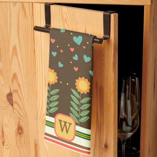 シックハートフローラルパターンブラウンモノグラムイニシャル キッチンタオル