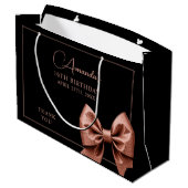 シックバラ金ゴールドグリッターボウスウィート16誕生日 ラージペーパーバッグ (裏面アングル)