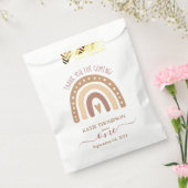 シックパステルブラウンレインボーボホファースト誕生日 フェイバーバッグ (封をした状態)