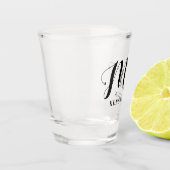 シックパーソナライズされたなミセス・ニューリフタイポグラフィ ショットグラス (左)