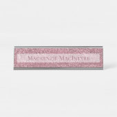 シックパーソナライズされたピンクグリッター | ローズゴールド デスクネームプレート (正面)