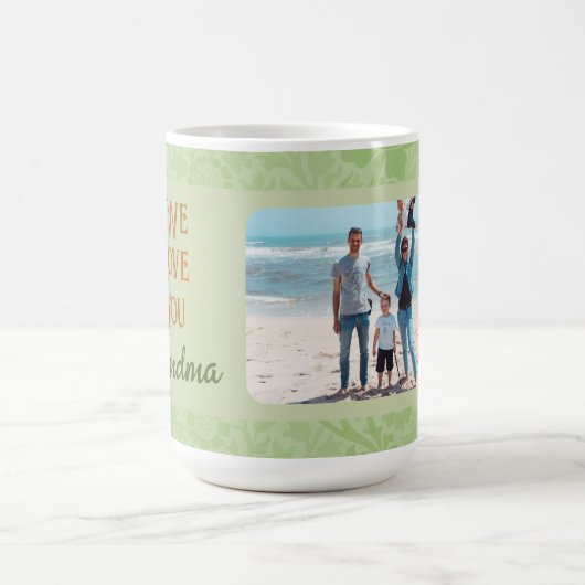 シックパーソナライズされたフォト文字おばあちゃんギフトグリーン コーヒーマグカップ (中央)
