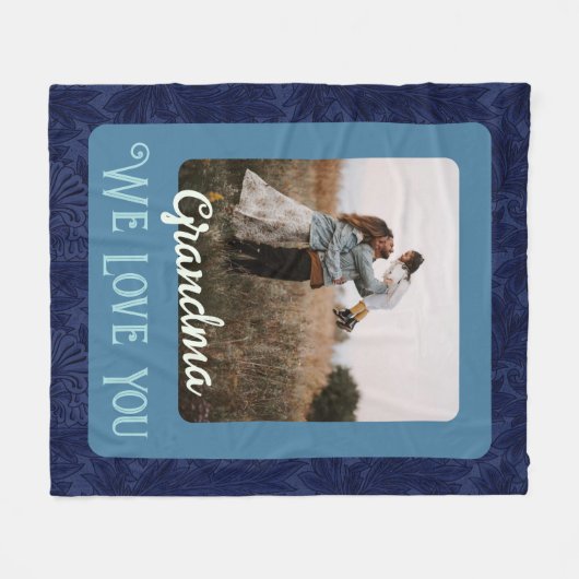 シックパーソナライズされたフォト文字おばあちゃんギフトブルー フリースブランケット (正面(横))