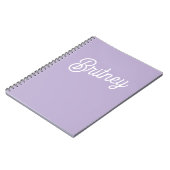シックパーソナライズされたラベンダーパープルモノグラム名 ノートブック (左側)