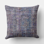 シックパープルクリームシェブロン クッション (裏面)