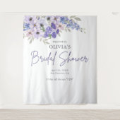 シックパープルフラワーガウンブライダルシャワーウェルカム タペストリー (正面)