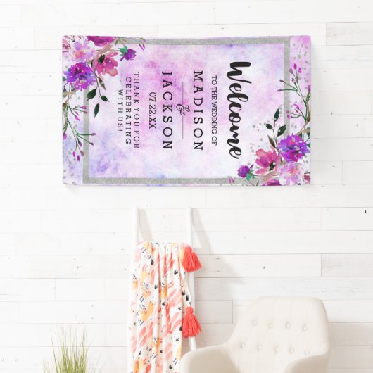 シックパープルフローラ&シルバー結婚ズウェルカム 横断幕 (インサイチュ)