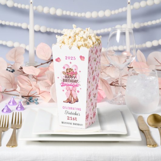 シックピンクウェスタン女性のカーボーイハッピーバースデービューティフル フェイバーボックス (ウェディング)