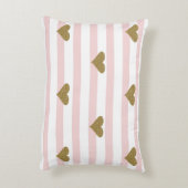 シックフェイク金ゴールドきらびやかなハートピンクストライプ色 アクセントクッション (裏面(縦))