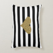 シックフェイク金ゴールドグリッタリーハートストライプ白黒 アクセントクッション (正面(垂直))