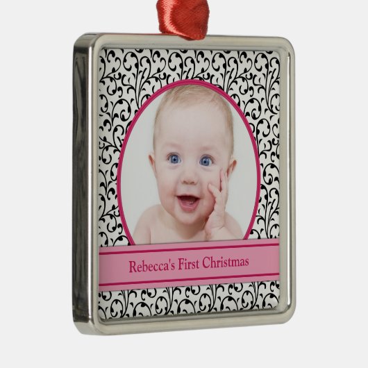 シックフローラピンクベビーの初めてのクリスマスオーナメント メタルオーナメント (右)