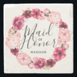 シックブルゴーニュ&赤面フローラリースメイド・オブ・オーナー（花嫁付き添い人） ストーンコースター<br><div class="desc">シックなバーガンディーグリーン&赤面ピンクウォーターカラーフローラリース結婚のモノグラム夏または水色の緑を持つ春の花とスクリプモダントフォント、およびエレガントフローラデザイン。トレンディーとシック結婚メイド・オブ・オーナー（花嫁付き添い人）マーブルコースター！～このデザインのスイート全体を結婚見るために私の店をチェック！</div>