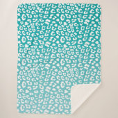 シックホワイトヒョウのスポットオンターコイズ シェルパブランケット (正面)