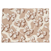 シックホワイトボウ&ベージュカウズプリントハロウィーン ラージペーパーバッグ (正面)