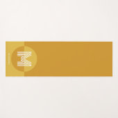 シックマスタードイエロージオメトリックモダンモノグラム ヨガマット (正面(横))