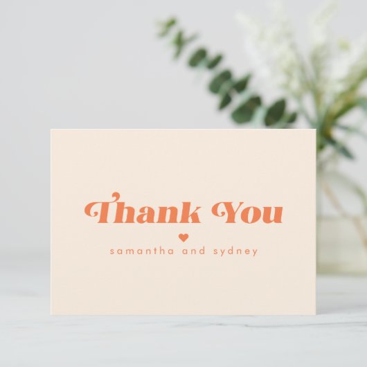 シックミニマリストクリームオレンジレトロタイポグラフィ名 サンキューカード (スタンド正面)