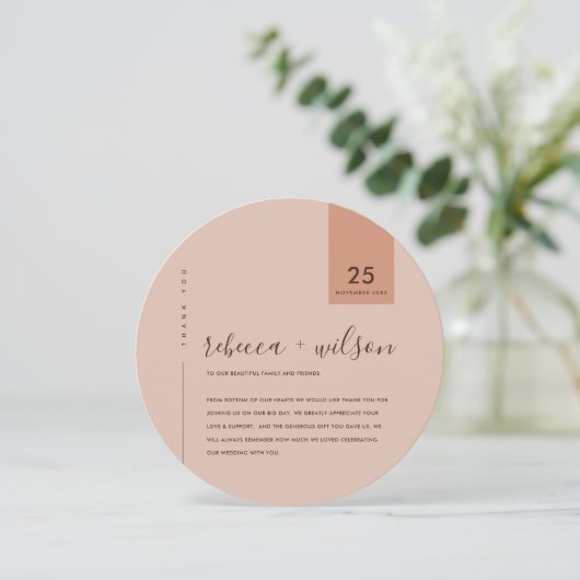 シックミニマルラストピンクピーチタイポグラフィ結婚ズ サンキューカード (スタンド正面)