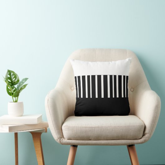 シックモダンなストライプ枕の黒と白 クッション (椅子)