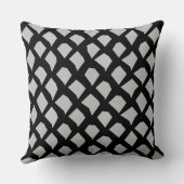 シックモダンな黒と銀のパターン クッション (裏面)