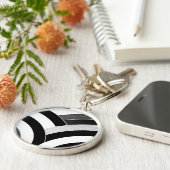 シックモダンな黒/白の曲線の山形 キーホルダー (側面)