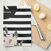 シックモダンウォーターカラーピンクローズストライプズモノグラム キッチンタオル (四つ折り)