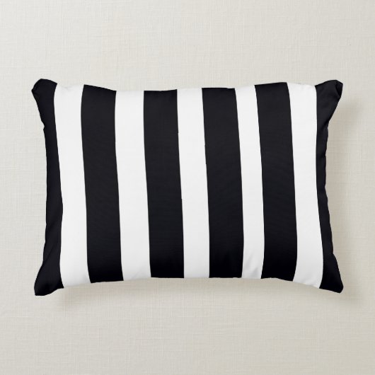 シックモダンエレガントクラシックブラックアンドホワイトストライプズ アクセントクッション (正面)