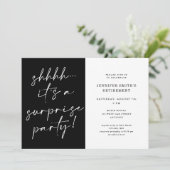 シックモダンスクリプトシャシュサプライズ退職パーティー 招待状 (スタンド正面)