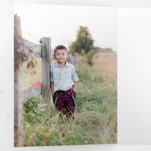 シックモダンステートメントホリデートリフォールドカード 三つ折り招待状 (内部最初)