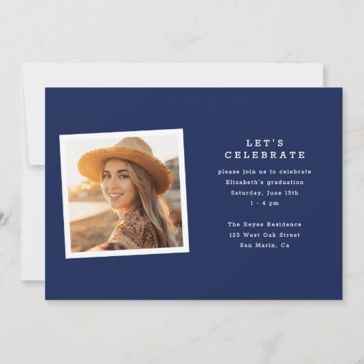 シックモダンタイポグラフィ2枚の写真卒業 案内状 (裏面)